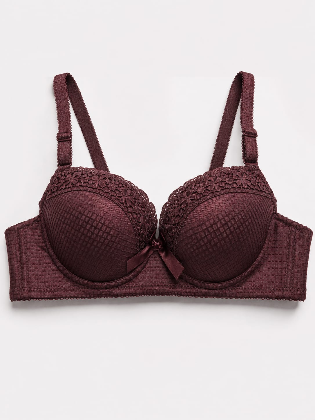 Inner Bazar elegant lace mesh bra - worn by model