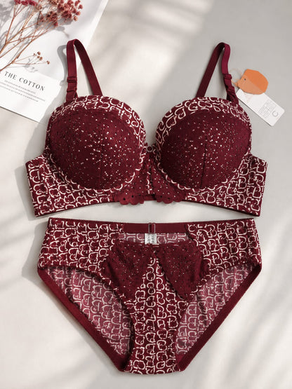 Inner Bazar elegant lace bra and panty set - worn by model 4
